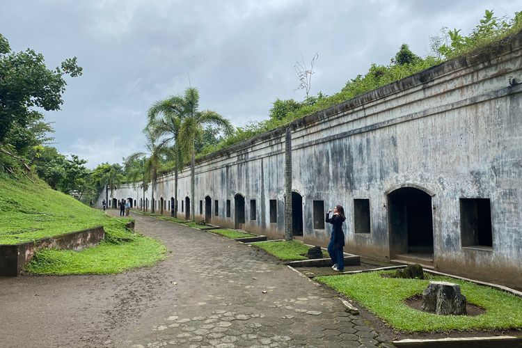 Unveiling the Secrets of Benteng Pendem: A Historical Adventure Beneath Cilacap